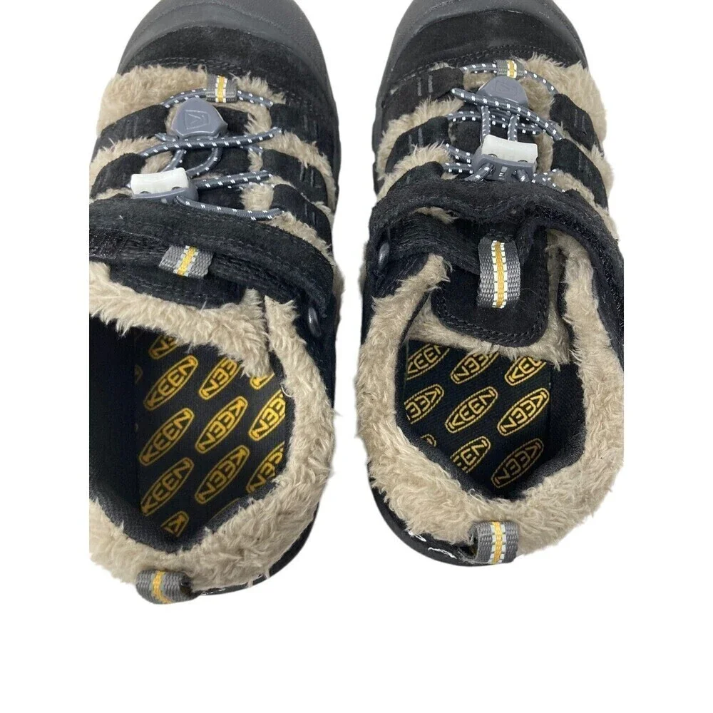 Keen Newport Shoe Youth Size 1 US Black TPS Big Foot Gold